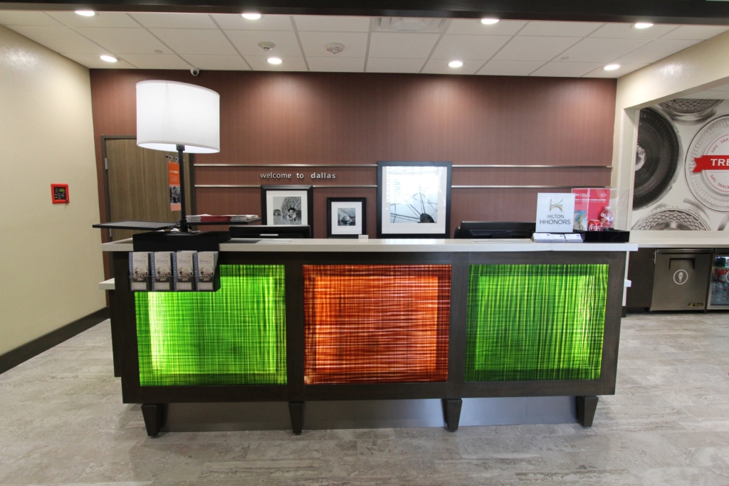 Hampton Inn Front Desk 4 Harlan Graphic Arts Services Inc